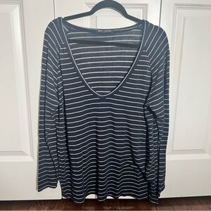 Brandy Melville Navy and White Striped Long Sleeve sweater